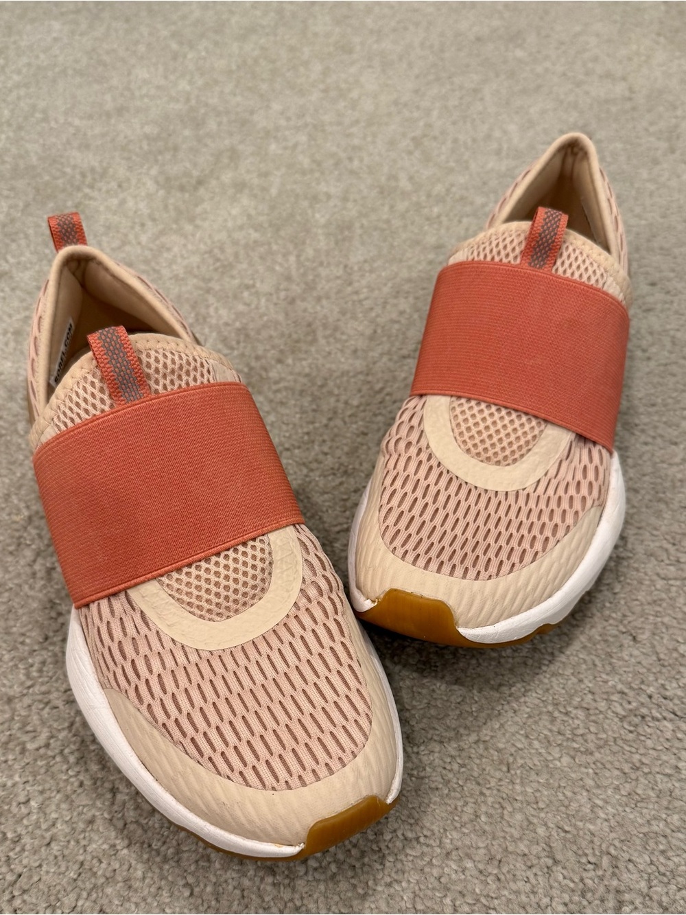 Sorel Peach Slip-On Athletic Sneakers with Coral Elastic Strap
